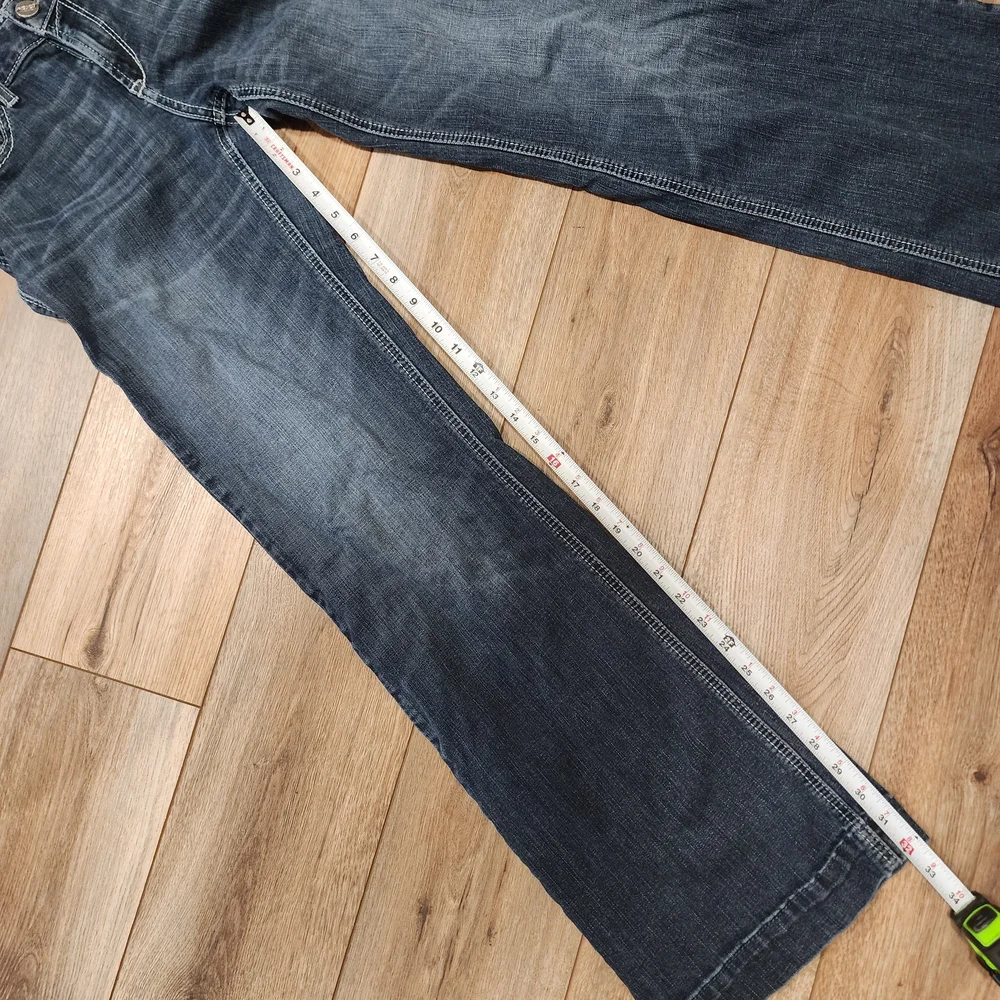 Ariat Relaxed Fit Dark Blue Jeans - Picture 7 of 7